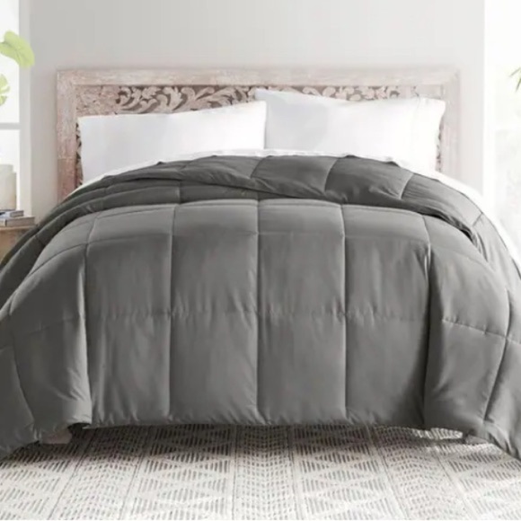 Bedding Outlet Gray All Season Bed in a Bag Luxury Full / Queen 8 Piece. NIB - Picture 1 of 10